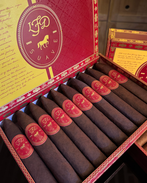 La Flor Dominicana Suave Grand Maduro